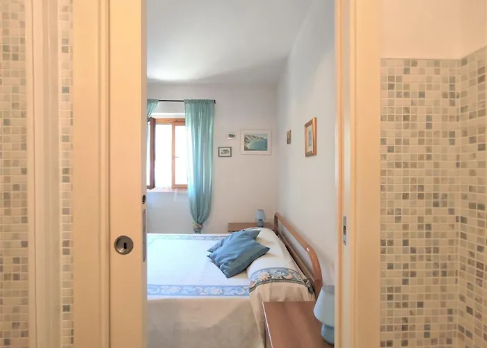 Lägenhet Terrazza Cala Rossa By Interhome Nisporto